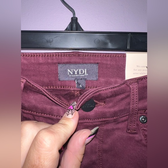 NYDJ  Marilyn Straight Lift Tuck Jeans Deep Merlot Burgundy Size 6 NWT $119 MSRP - Picture 5 of 6